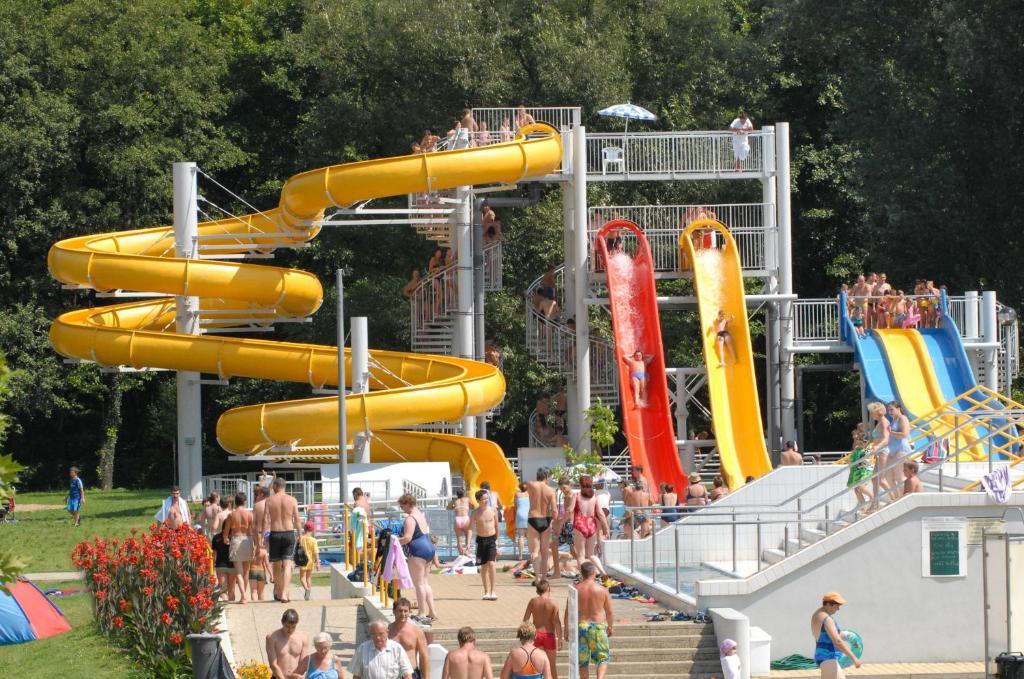 Club Mendan Aparthotel Zalakaros Zewnętrze zdjęcie